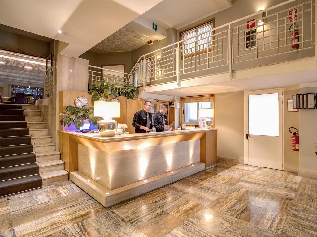 Hotel Delle Nazioni Флоренція Екстер'єр фото